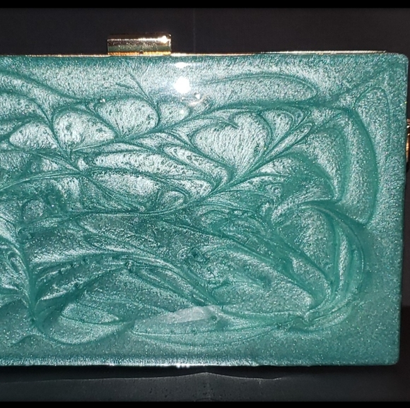 Hand Crafted Handbags - Beautiful Handcrafted Green Clutch Purse.